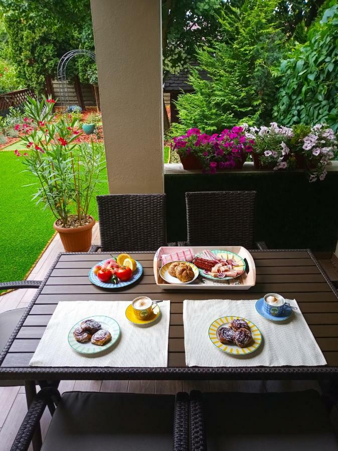 Valentina Apartman Apartment เอ็กเกอร์ ภายนอก รูปภาพ