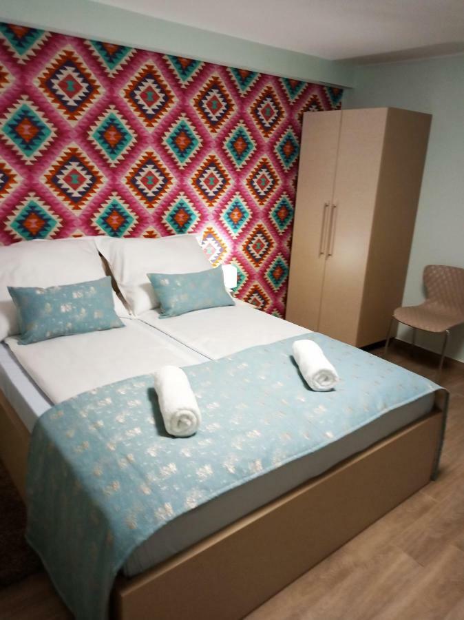 Valentina Apartman Apartment เอ็กเกอร์ ภายนอก รูปภาพ
