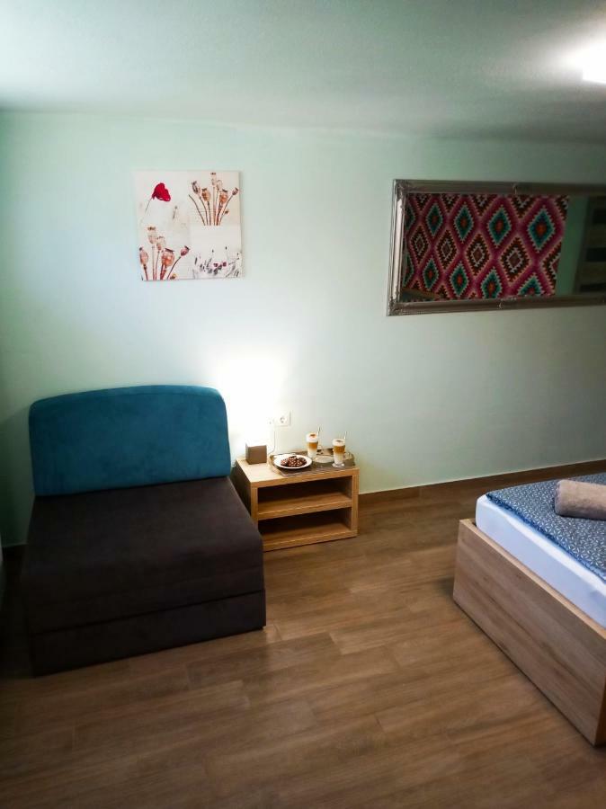 Valentina Apartman Apartment เอ็กเกอร์ ภายนอก รูปภาพ
